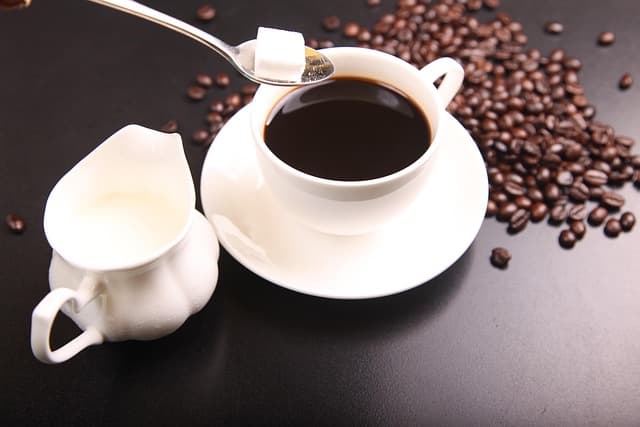 Guide d'achat : les meilleures machines expresso pour café infusé à chaud