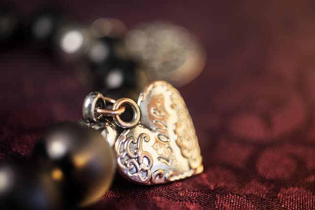 Lustres Anciens : Guide d'Achat Complet et Comparatif