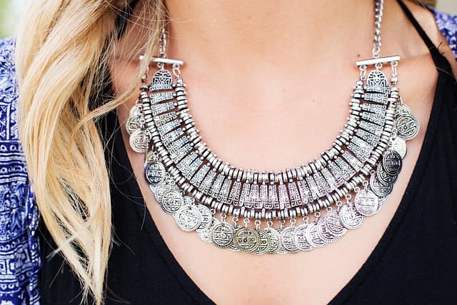 Guide d'achat : Comment choisir un éventail chic